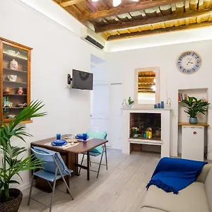 Colosseum/panisperna Nina With Terrace Apartment Rome